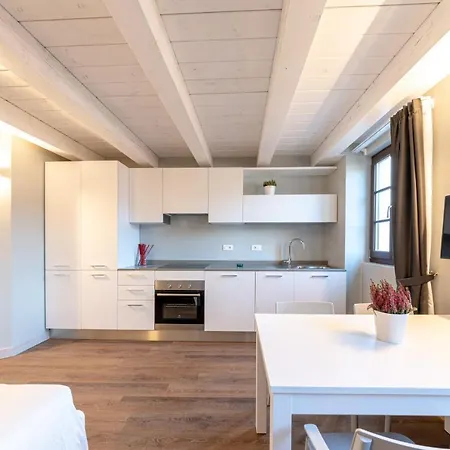 Mura 5&7 3* Trieste