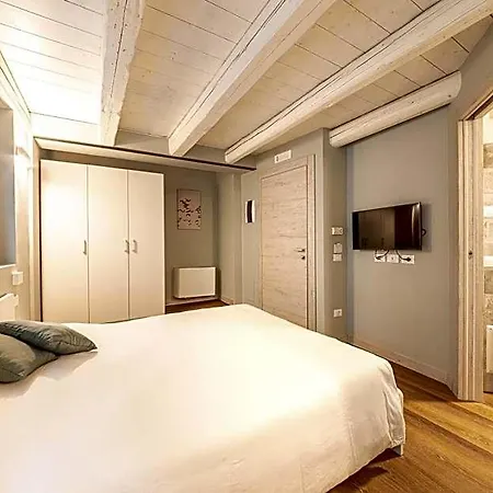 Mura 5&7 Hotel 3*